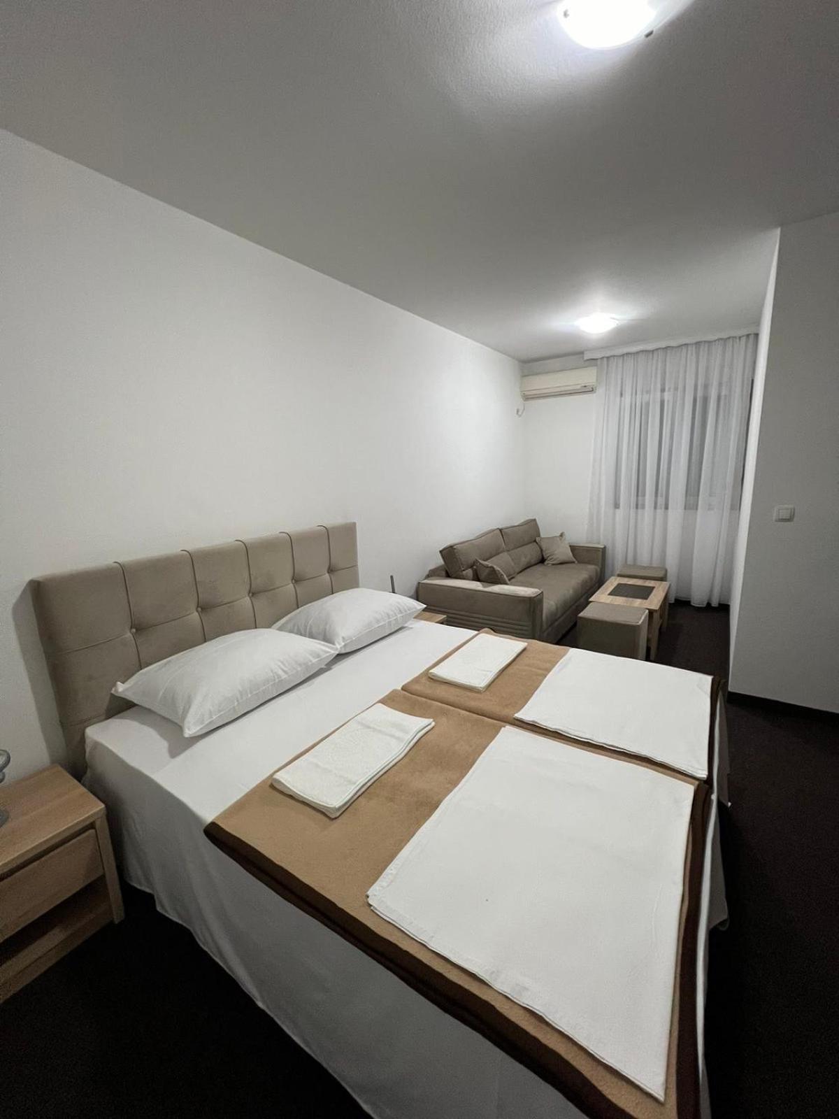 Motel Aura Мостар Екстер'єр фото