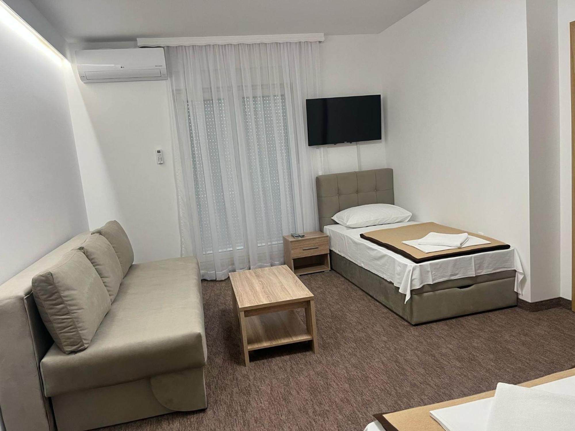 Motel Aura Мостар Екстер'єр фото