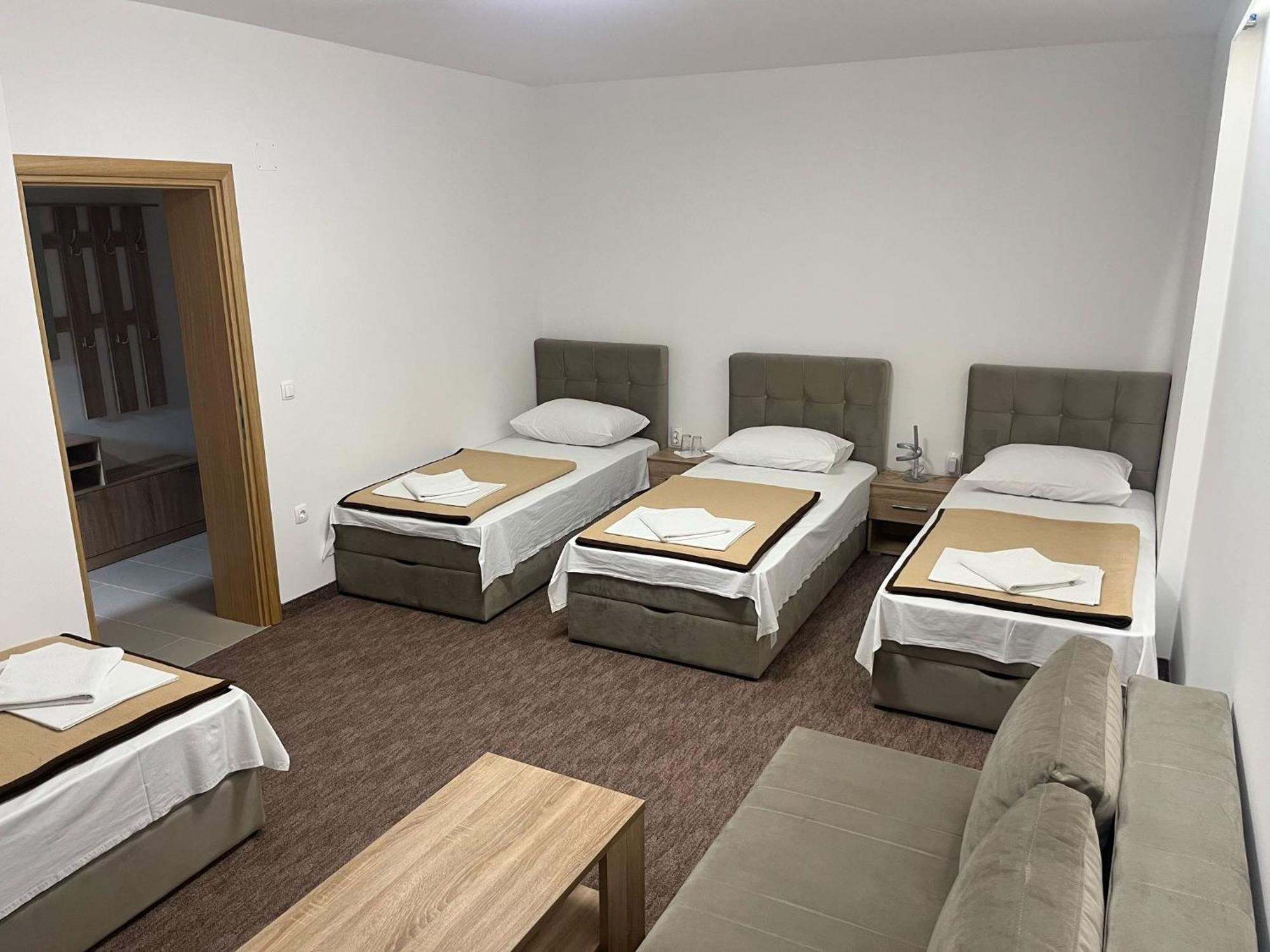 Motel Aura Мостар Екстер'єр фото