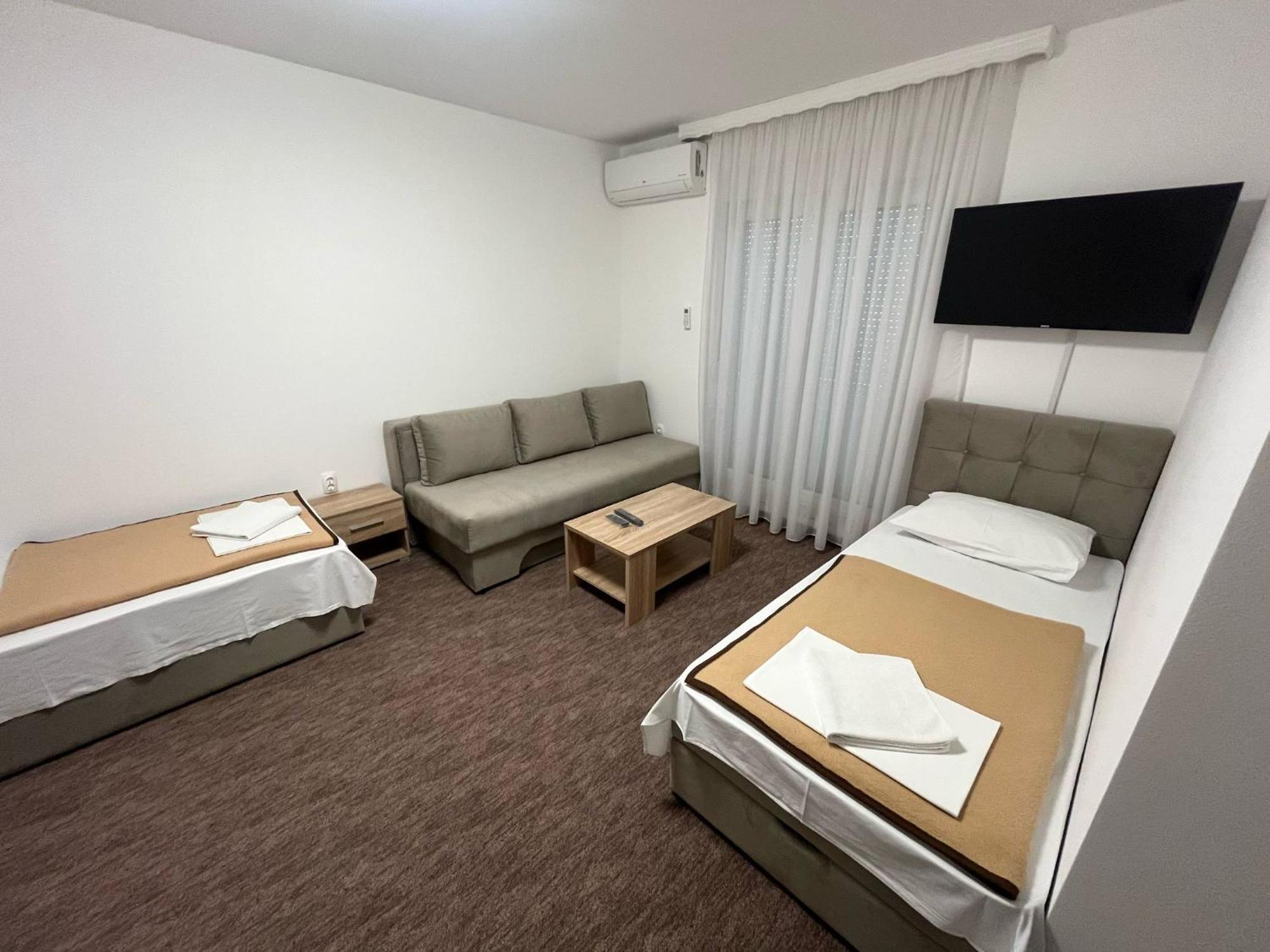 Motel Aura Мостар Екстер'єр фото