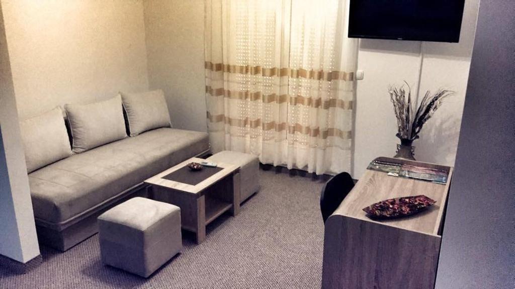 Motel Aura Мостар Екстер'єр фото
