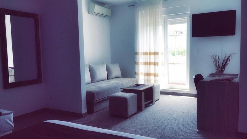 Motel Aura Мостар Екстер'єр фото
