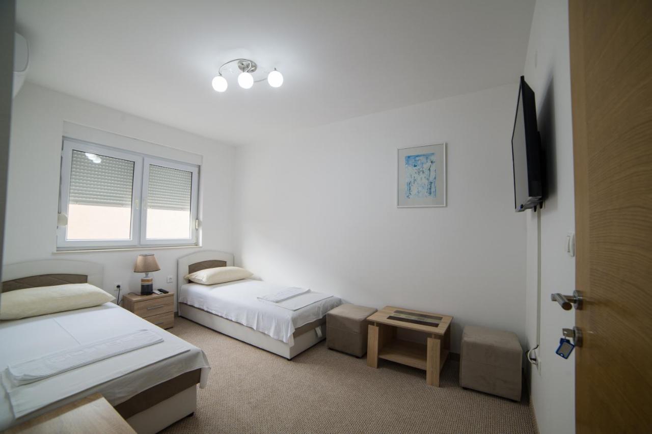 Motel Aura Мостар Екстер'єр фото