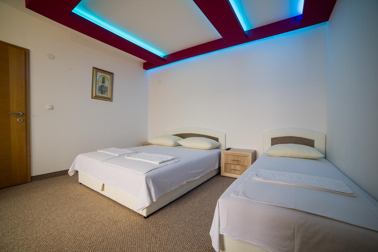 Motel Aura Мостар Екстер'єр фото